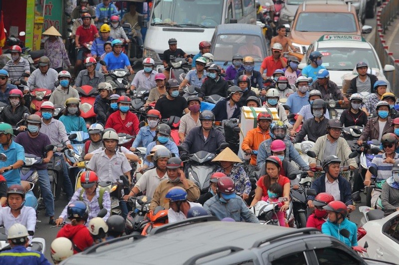 Cấm ô tô lưu thông trên đường Cầu Xéo, quận Tân Phú