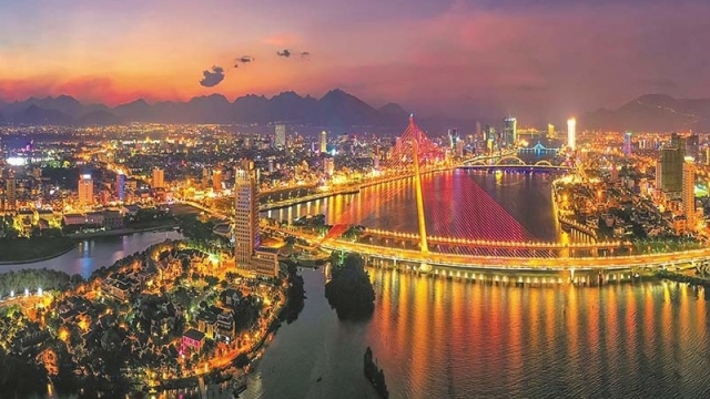 Đề nghị sửa đổi, bổ sung cơ chế, chính sách đặc thù phát triển thành phố Đà Nẵng