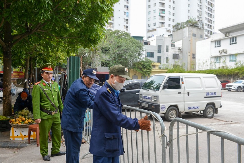 Khu đất rộng gần 1.800m2 làm bãi trông xe trái phép tại quận Hai Bà Trưng, công an, thanh tra vào cuộc xử lý