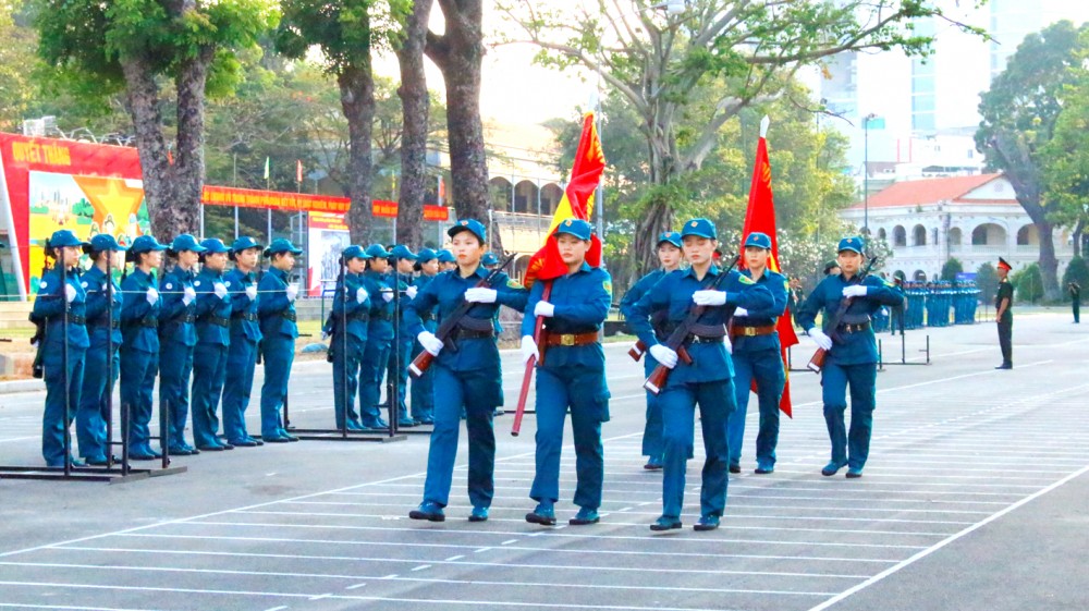 TP.HCM: Hơn 100 nữ dân quân để huấn luyện cho dịp kỷ niệm quan trọng của đất nước