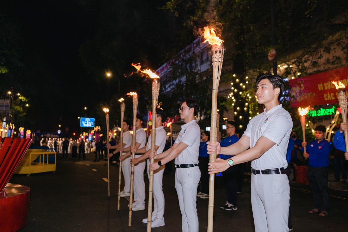 Tưng bừng khai mạc Lễ hội thanh niên TP.HCM 2024