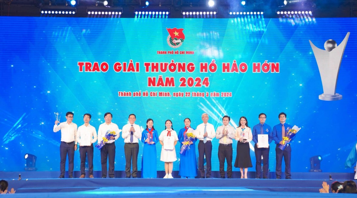 12 tập thể tiêu biểu nhận giải thưởng Hồ Hảo Hớn 2024