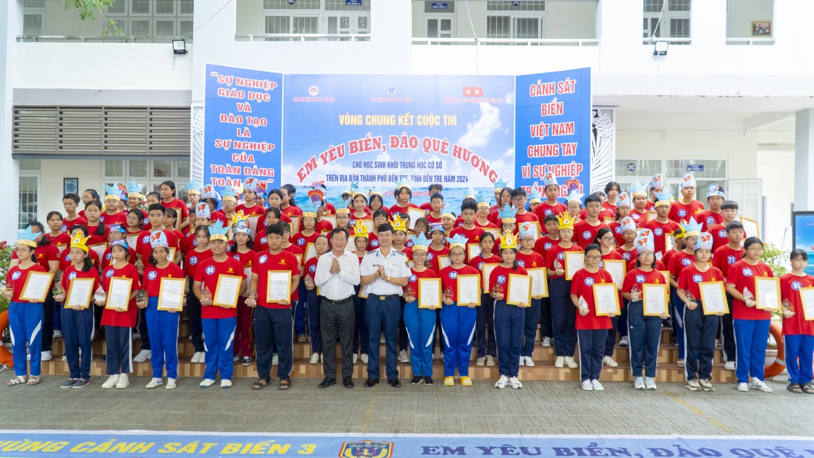 Chung kết cuộc thi “Em yêu biển, đảo quê hương”