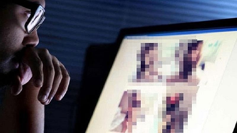 Vụ thanh niên phát tán video nhạy cảm của người yêu cũ lên mạng xã hội đối diện với tội danh nào?. Ảnh: Minh hoạ