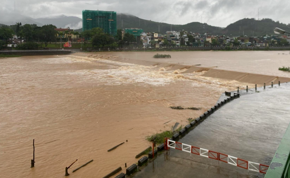 Thủ tướng yêu cầu các bộ ngành, địa phương chủ động ứng phó với đợt mưa lớn tại khu vực Bắc Bộ.