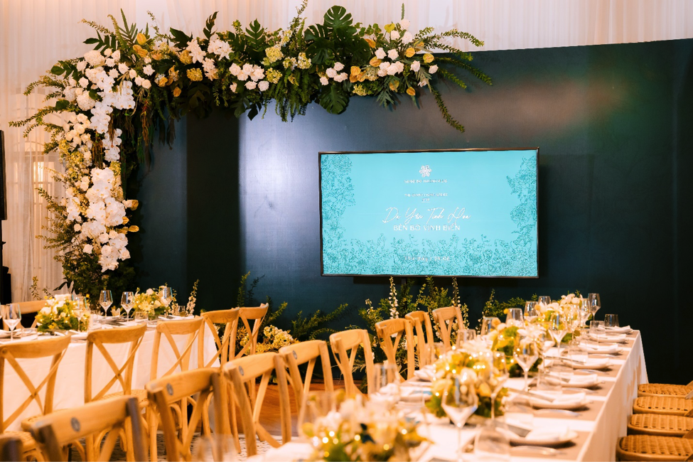 Không gian sang trọng nơi diễn ra dạ yến. Ảnh: BIM Land.