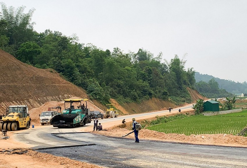 Khắc phục tình trạng chậm giải ngân vốn đầu tư công ở Cao Bằng