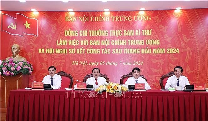 Đẩy nhanh tiến độ điều tra, xử lý dứt điểm, nghiêm minh các vụ án, vụ việc tham nhũng