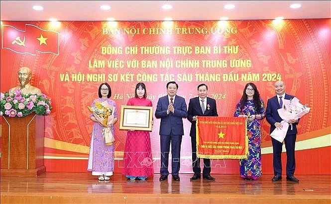 Đẩy nhanh tiến độ điều tra, xử lý dứt điểm, nghiêm minh các vụ án, vụ việc tham nhũng