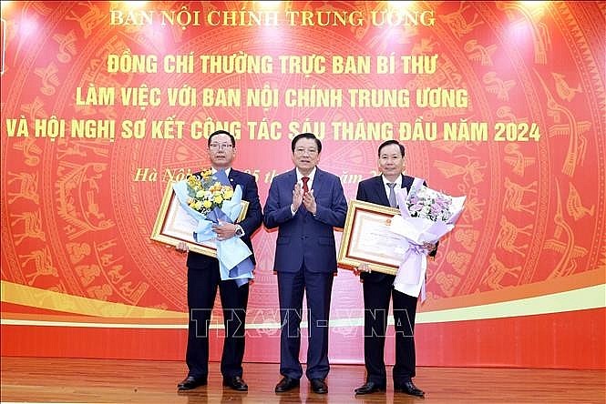 Đẩy nhanh tiến độ điều tra, xử lý dứt điểm, nghiêm minh các vụ án, vụ việc tham nhũng