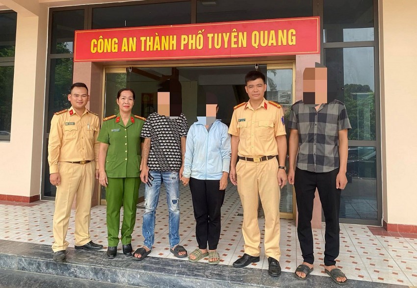 Cứu thành công nam thanh niên có ý định nhảy cầu ở Tuyên Quang