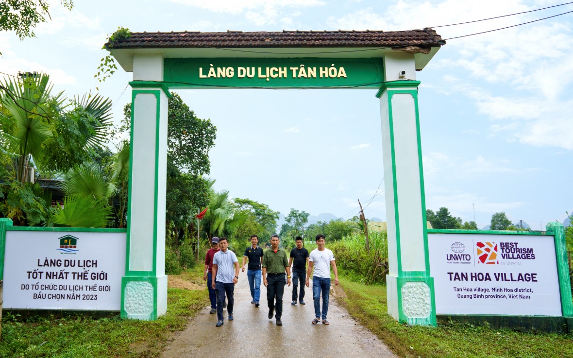 Từ vùng rốn lũ Quảng Bình – Tân Hóa trở thành “Làng Du lịch tốt nhất thế giới”