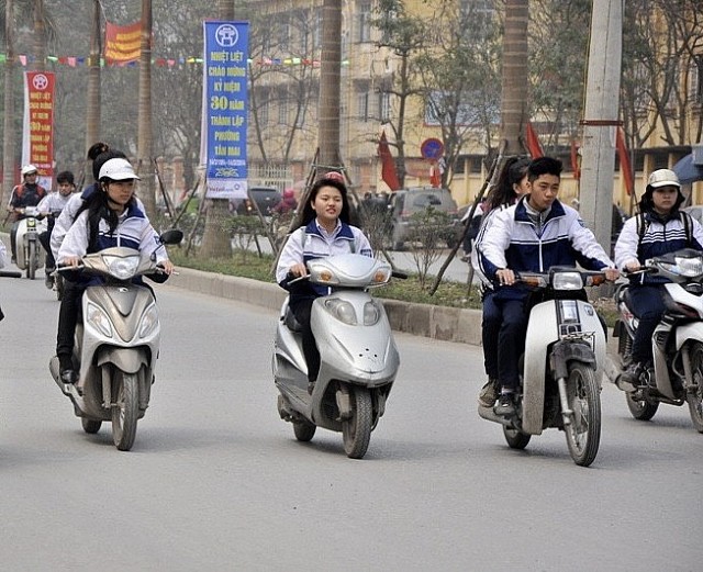 Tăng cường kiểm tra, xử lý học sinh vi phạm giao thông