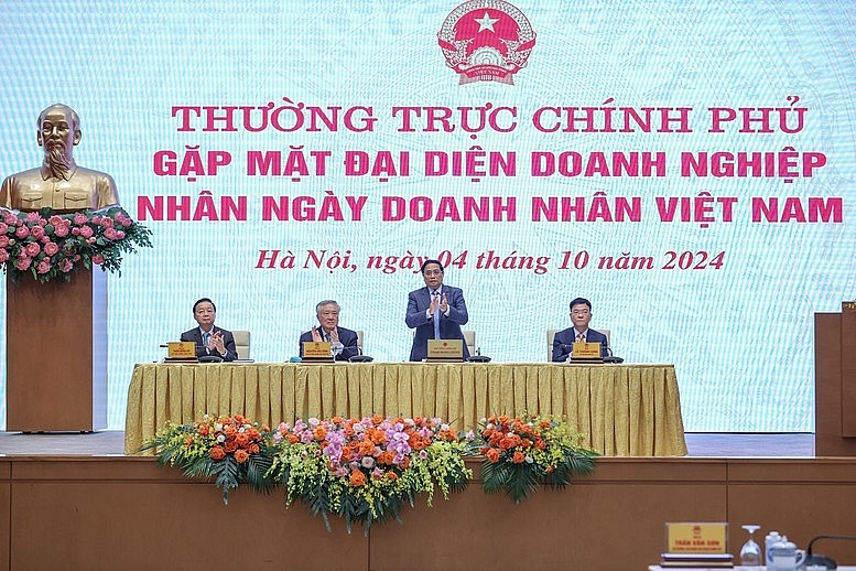 Thủ tướng đề nghị các doanh nghiệp, doanh nhân thực hiện 5 tiên phong