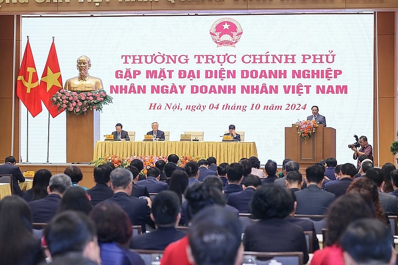 Thủ tướng đề nghị các doanh nghiệp, doanh nhân thực hiện 5 tiên phong