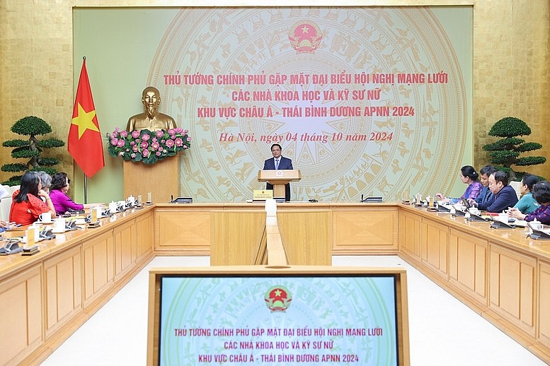 Thủ tướng gặp mặt các nhà khoa học và kỹ sư nữ khu vực Châu Á- Thái Bình Dương