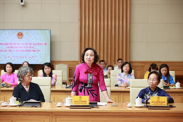 Thủ tướng gặp mặt các nhà khoa học và kỹ sư nữ khu vực Châu Á- Thái Bình Dương