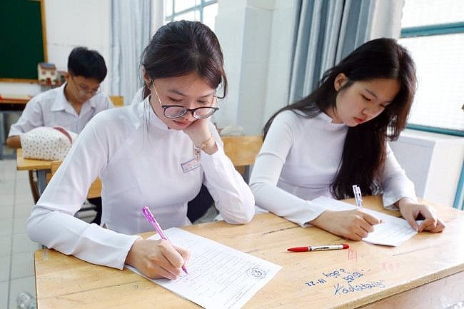 Tổ chức kỳ thi tốt nghiệp THPT phải ít tốn kém cho thí sinh, gia đình và xã hội