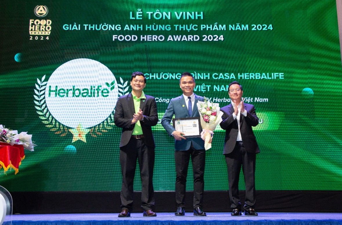 Herbalife Việt Nam nhận Giải thưởng “Tạo tác động xã hội” tại Lễ Tôn vinh Anh hùng thực phẩm - Food Hero 2024