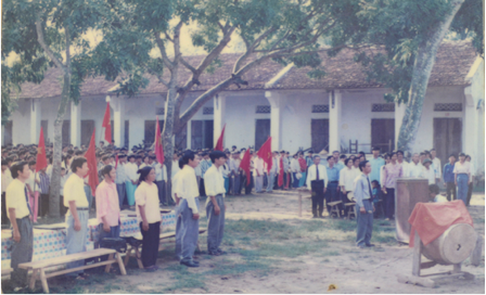 Lễ khai giảng năm học 1993 - 1994.