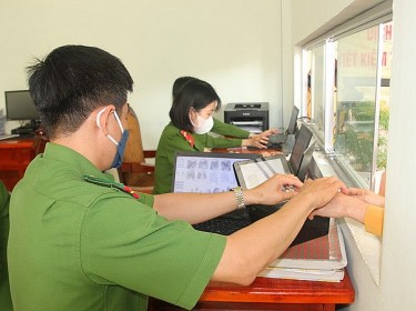 Bạc Liêu: Hoàn thành chỉ tiêu kích hoạt tài khoản định danh điện tử mức 2 và cấp Căn cước