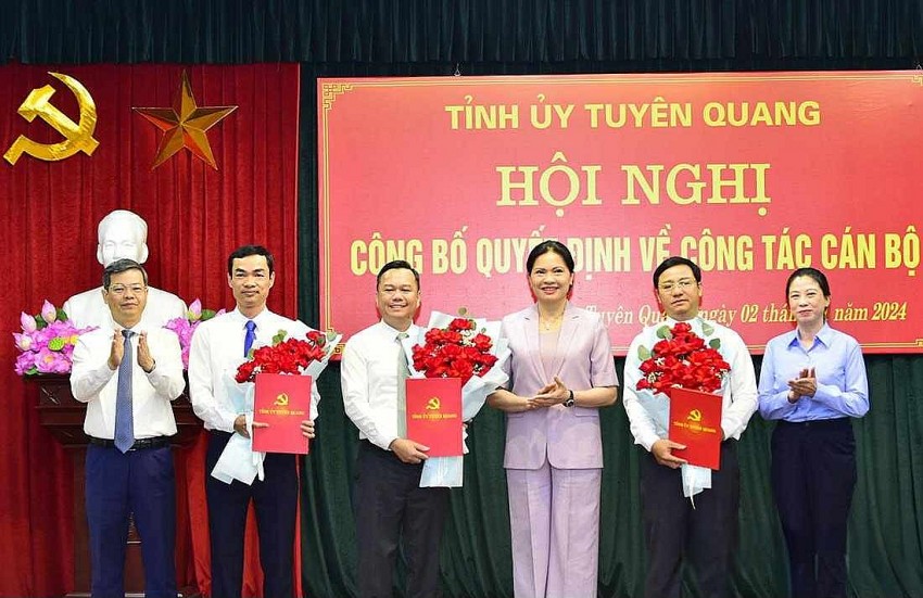 Tỉnh ủy Tuyên Quang công bố quyết định về công tác cán bộ