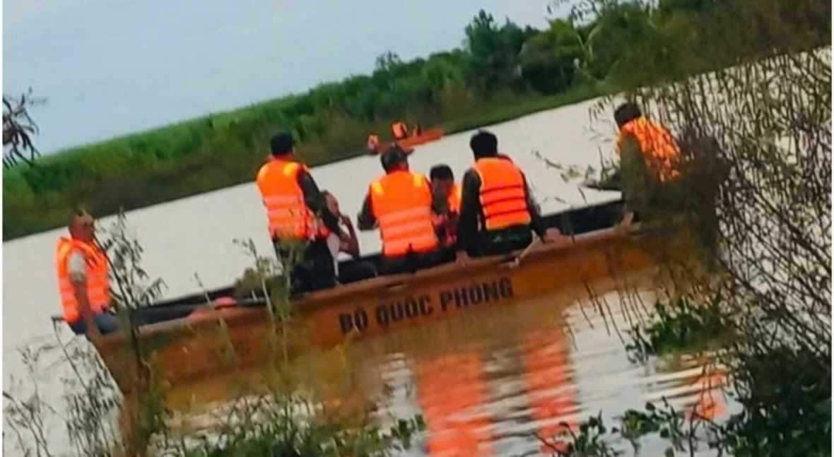 Đắk Lắk: Lật thuyền giữa hồ, hai vợ chồng đuối nước tử vong thương tâm