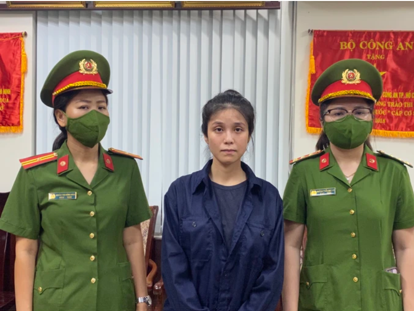 Công an bắt Khởi tố, bắt giam ca sĩ Chi Dân, người mẫu An Tây và ‘cô tiên’ từ thiện Nguyễn Đỗ Trúc Phương vì tổ chức sử dụng ma túy