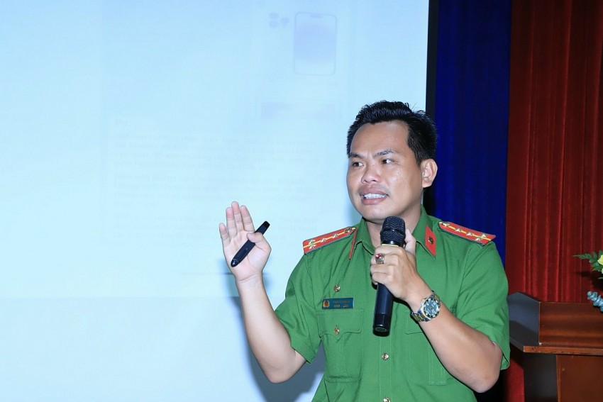 Đại úy Phan Hoàng Sử - 