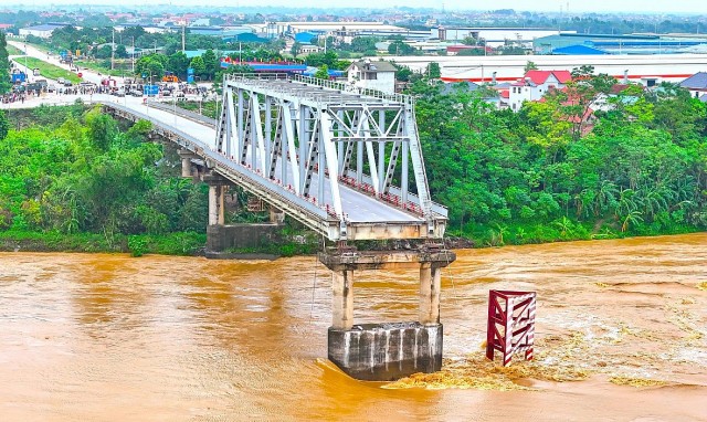 Bổ sung vốn cho Bộ Giao thông Vận tải để xây cầu Phong Châu mới