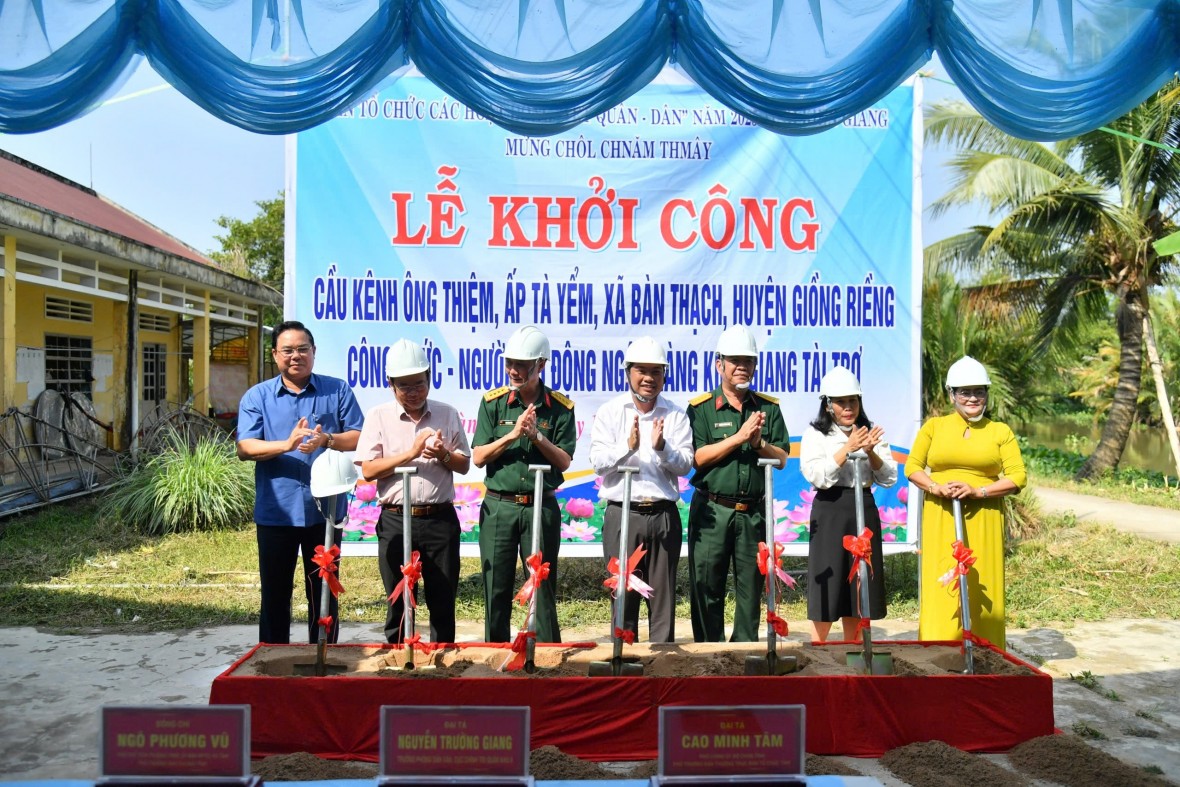 Kiên Giang: Khởi công xây dựng cầu, nhà dịp Tết Quân - Dân năm 2025 mừng Chôl Chnăm Thmây