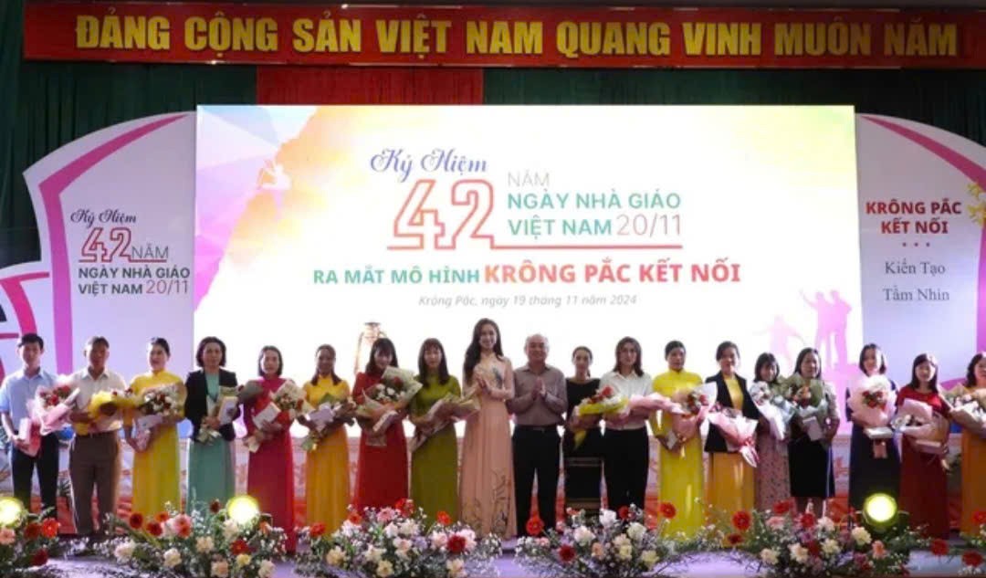 Nhân Ngày Nhà giáo Việt Nam: Huyện Krông Pắc ra mắt mô hình “Krông Pắc kết nối”