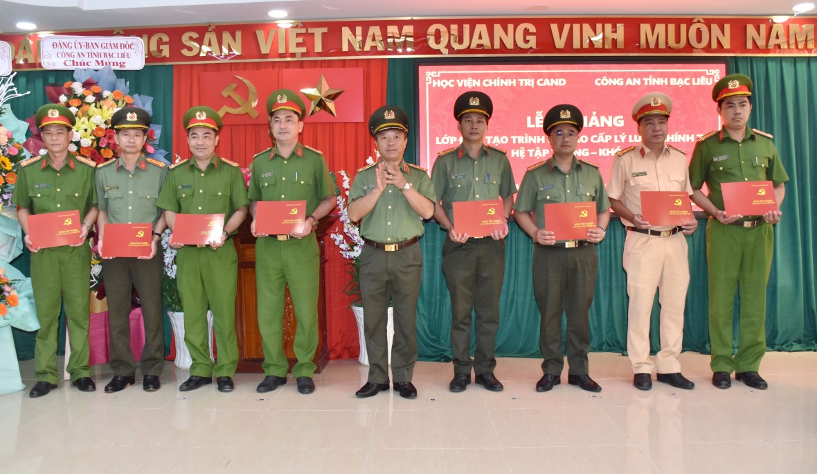 Công an Bạc Liêu tăng cường đào tào cán bộ, chiến sĩ trong tình hình mới