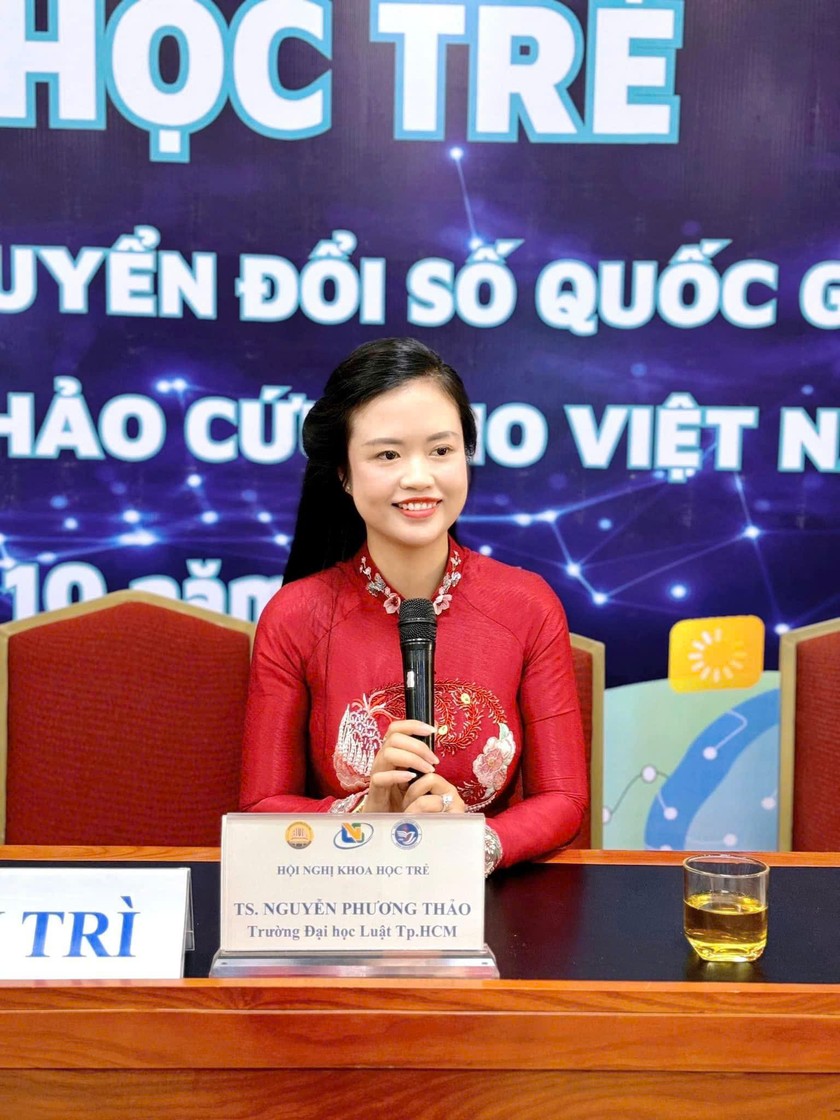 Tọa đàm 