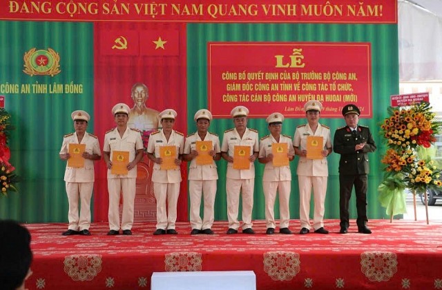 lam dong thieu ta dao huy duong lam truong cong an huyen da huoai moi