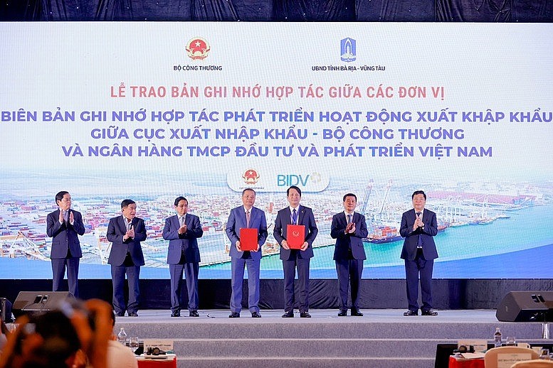 Thủ tướng nêu 7 giải pháp phát triển ngành logistics