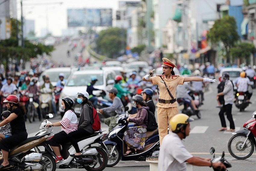 Triển khai đợt cao điểm bảo đảm TTATGT dịp Tết Ất Tỵ 2025. (Ảnh: Chinhphu.vn)