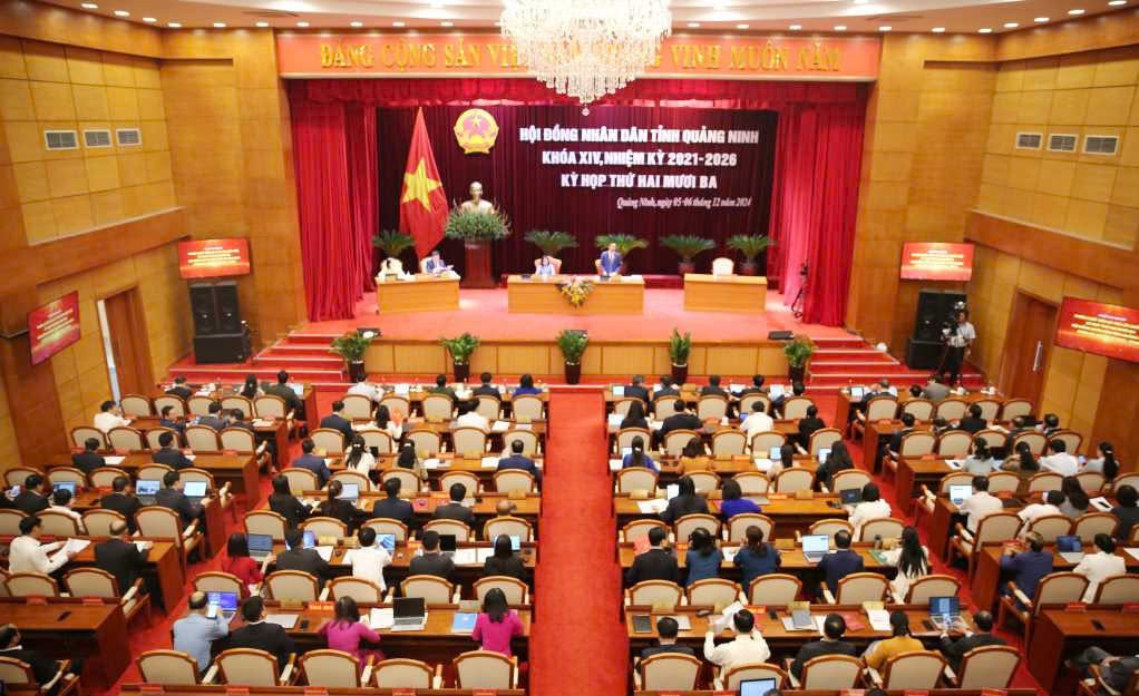 Quảng Ninh thông qua 21 nghị quyết quan trọng tại kỳ họp thứ 23 Quảng Ninh thông qua 21 nghị quyết quan trọng tại kỳ họp thứ 23