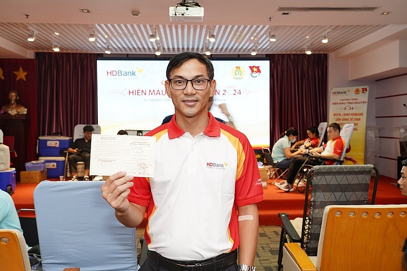 150 CBNV HDBank tham gia chương trình 'Hiến máu tình nguyện 2024' 150 CBNV HDBank tham gia chương trình 'Hiến máu tình nguyện 2024'