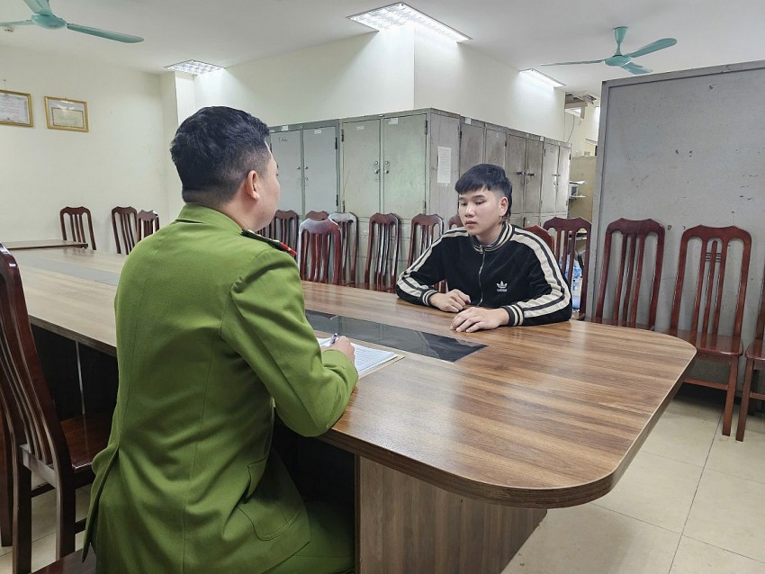 Tạm giữ hình sự đối tượng lái xe máy lạng lách, vượt đèn đỏ, đâm trọng thương cán bộ Tổ 141