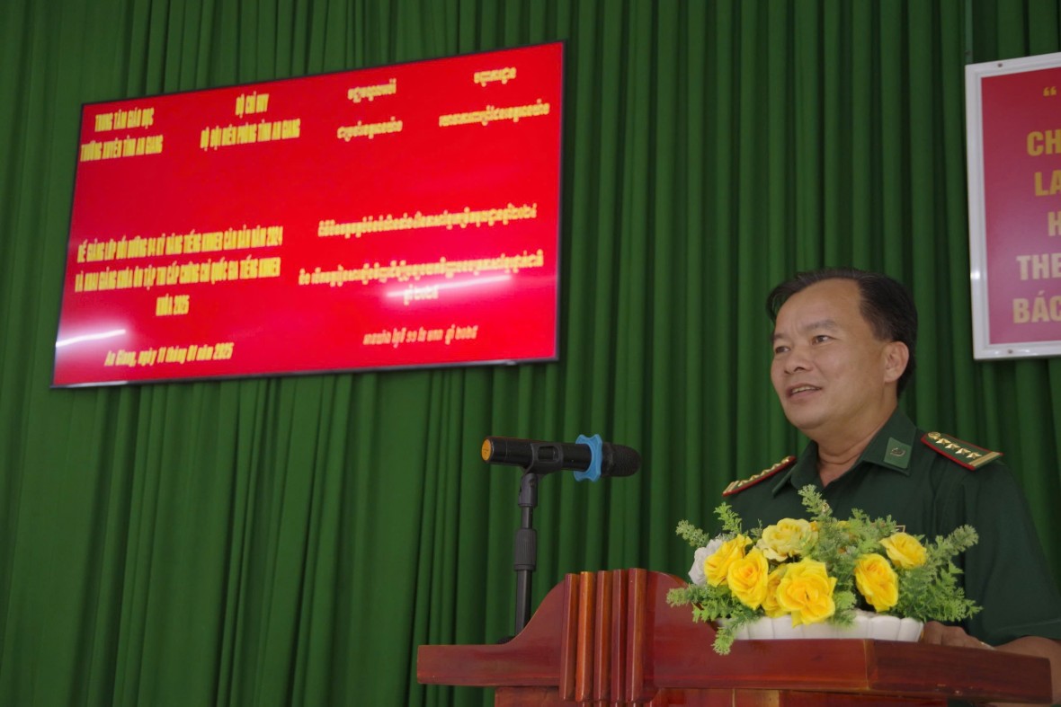 Bế giảng lớp bồi dưỡng 4 kỹ năng tiếng Khmer căn bản cho cán bộ, chiến sĩ BĐBP An Giang