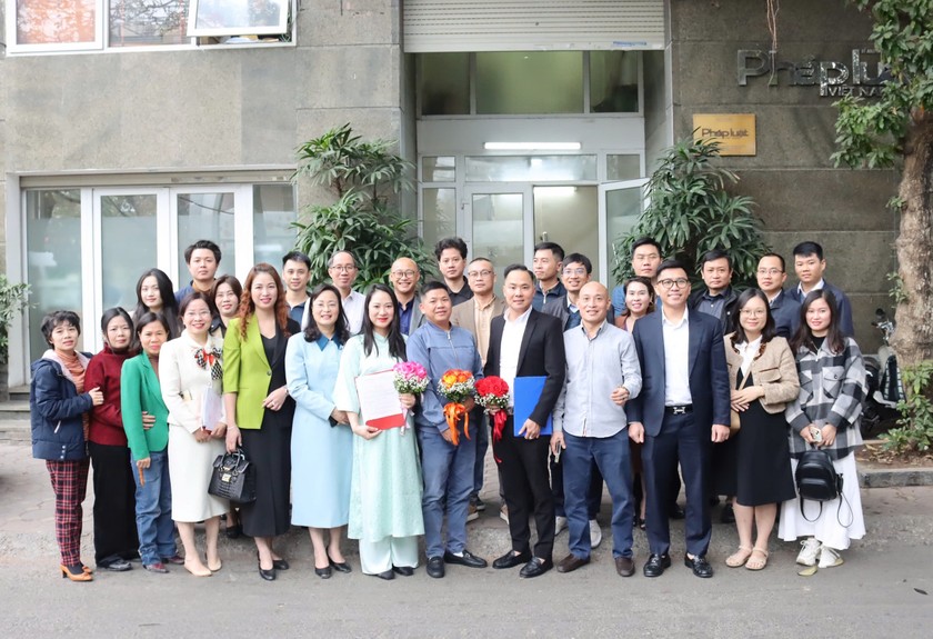 Trang trọng và thiêng liêng Lễ kết nạp đảng viên mới bên thềm Xuân Ất Tỵ