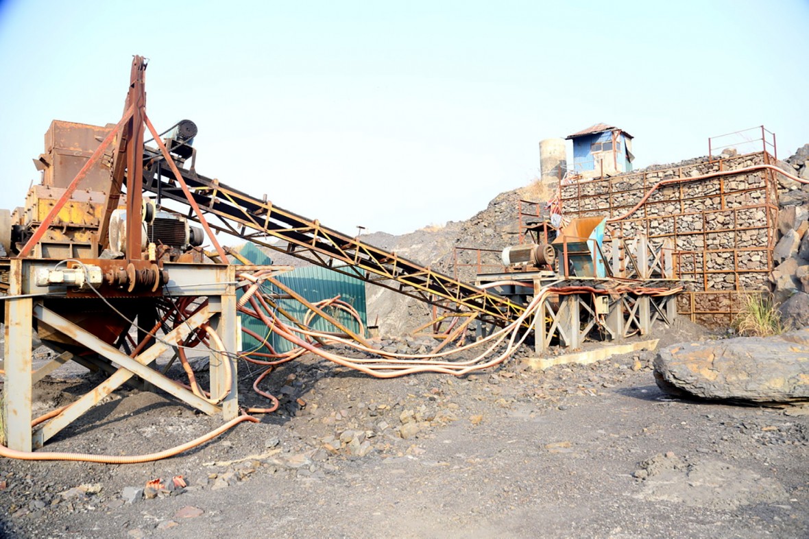 Quảng Ninh: Bắt giữ 5 đối tượng khai thác, tiêu thụ hơn 56 nghìn tấn đất đá đen trái phép