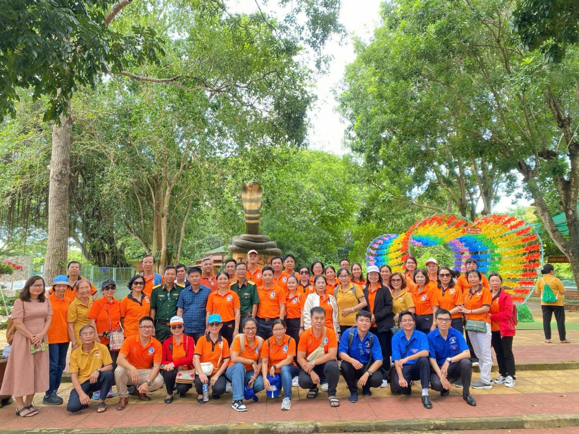 Xuân Ất Tỵ, về thăm Trại rắn Đồng Tâm - Khu du lich sinh thái khoa học độc đáo