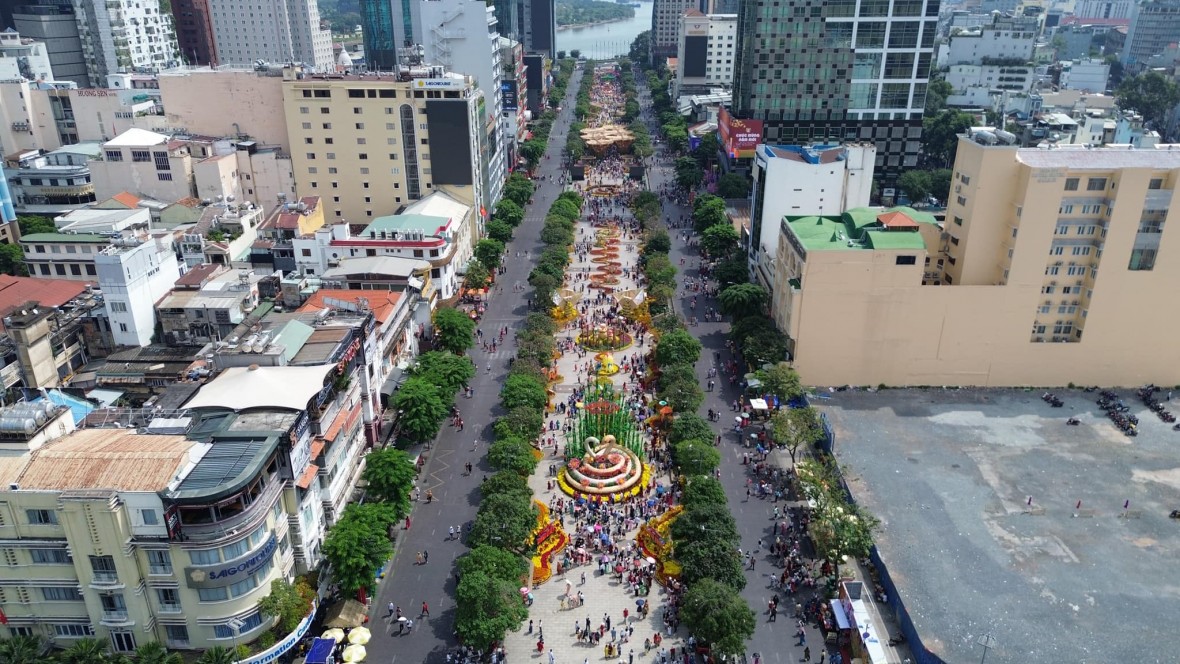 Đường hoa Nguyễn Huệ Tết Ất Tỵ 2025 đón tiếp gần 1,2 triệu lượt khách đến tham quan