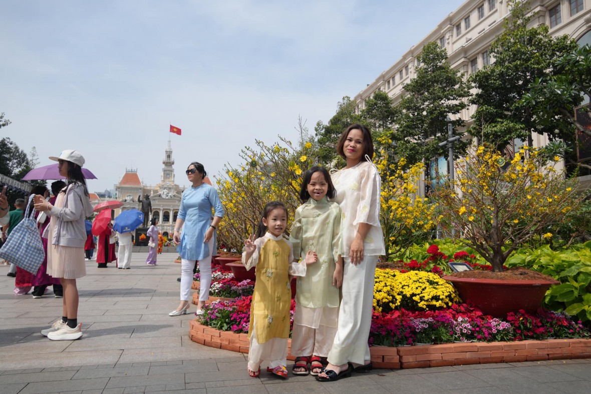 Đường hoa Nguyễn Huệ Tết Ất Tỵ 2025 đón tiếp gần 1,2 triệu lượt khách đến tham quan