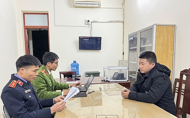 Đối tượng Nguyễn Văn Duy tại cơ quan Công an Đối tượng Nguyễn Văn Duy tại cơ quan Công an