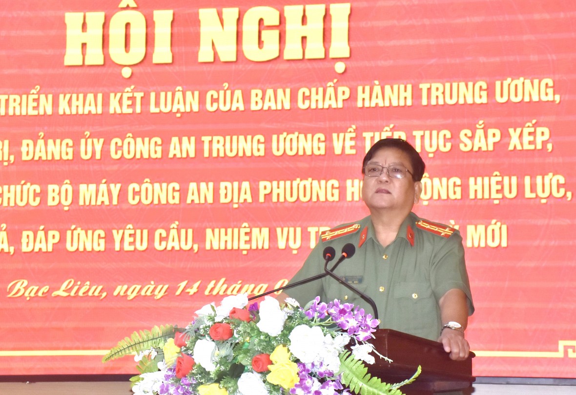 Sắp xếp, tinh gọn tổ chức bộ máy Công an Bạc Liêu hoạt động hiệu lực, hiệu quả Sắp xếp, tinh gọn tổ chức bộ máy Công an Bạc Liêu hoạt động hiệu lực, hiệu quả