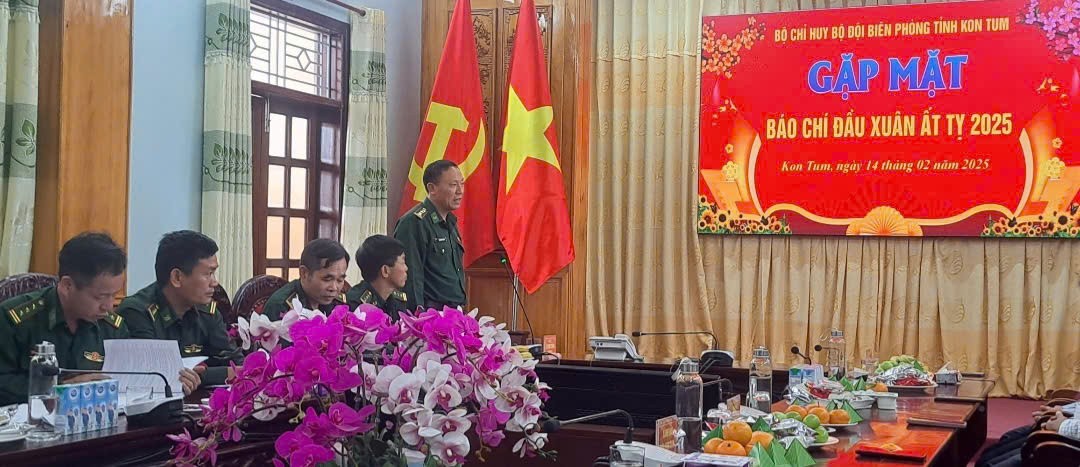Bộ đội Biên phòng tỉnh Kon Tum gặp mặt cơ quan báo chí đầu xuân