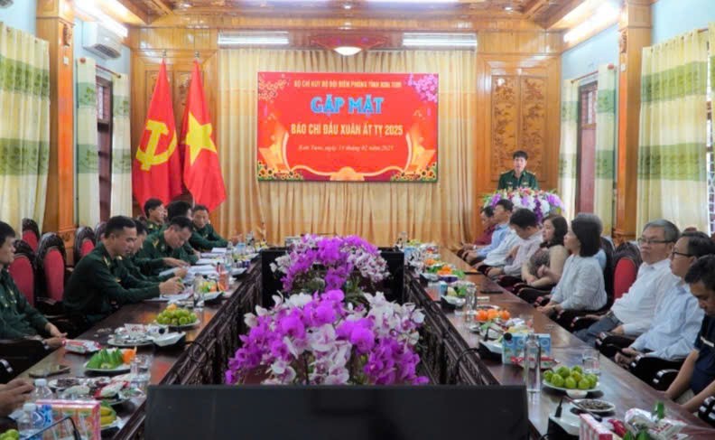 Bộ đội Biên phòng tỉnh Kon Tum gặp mặt cơ quan báo chí đầu xuân